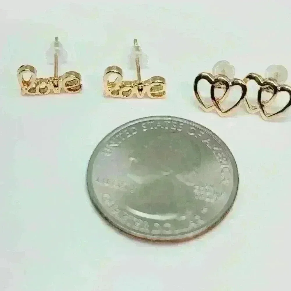 NWOT Exquisite 2 pairs of Earrings
